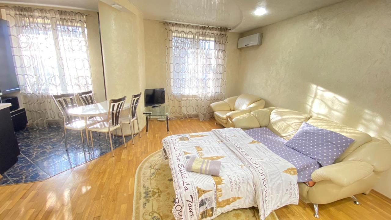 Ultracentral Apartment Puskin Street 키시나우 외부 사진