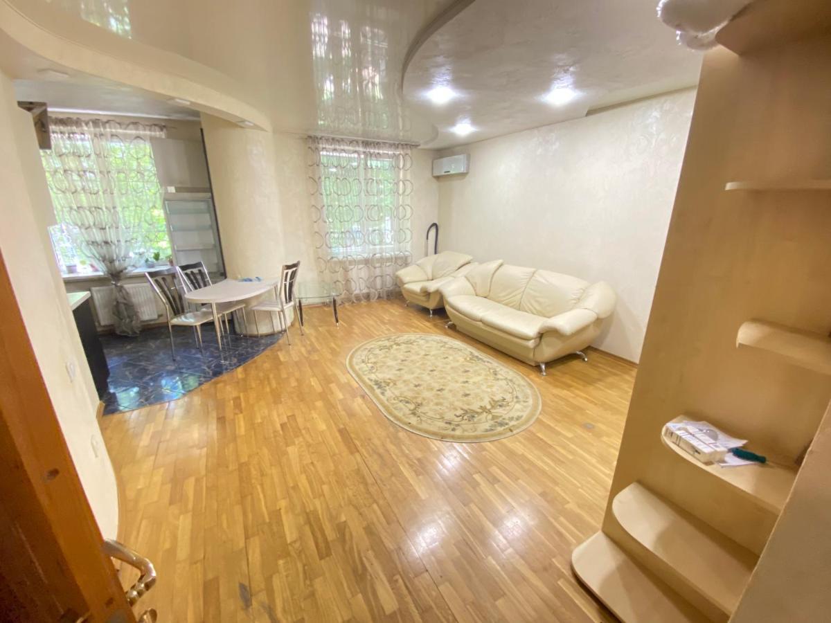 Ultracentral Apartment Puskin Street 키시나우 외부 사진