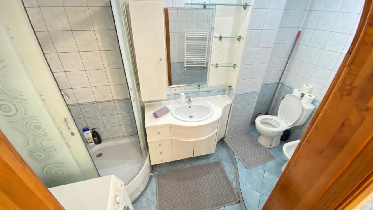Ultracentral Apartment Puskin Street 키시나우 외부 사진